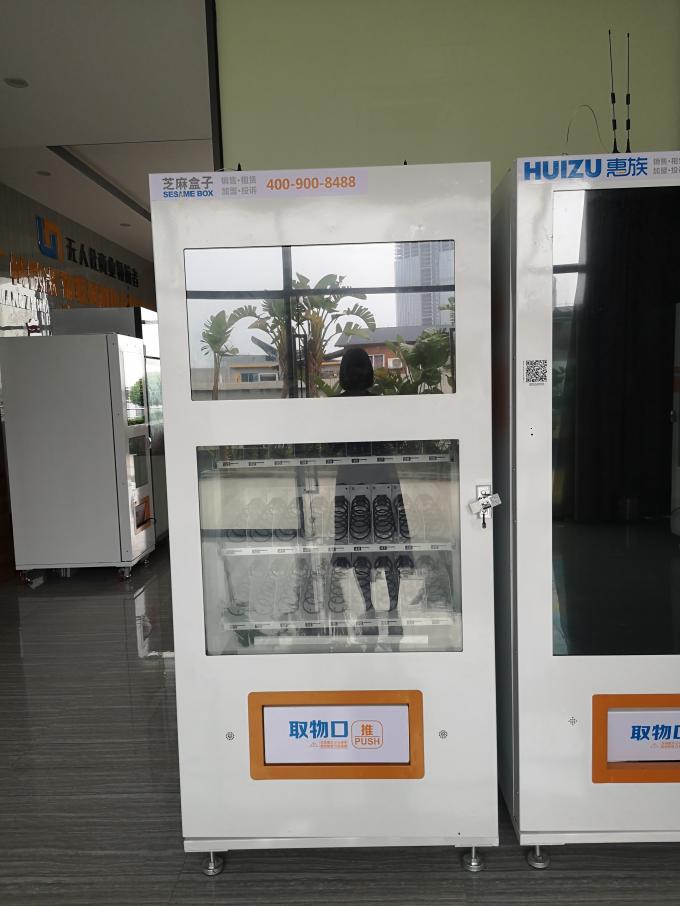 32 Inches Touch Screen Automated Retail Vending Machines With Monitoring System