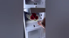 Put flower in the vending machine and start smart retail. The supplier of flower vending machine