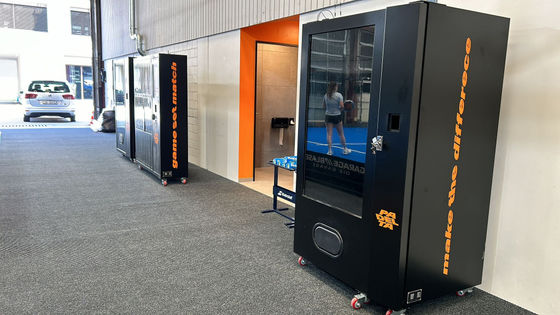 Sport Clubs Gym Rental Vending Machine With Card Reader For Renting Padel Rackets Tennis Equipment