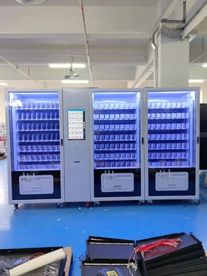 Unmanned Retail Convenience Store Huge Capacity Three-in-one Refrigerated Food Coke Vending Machine