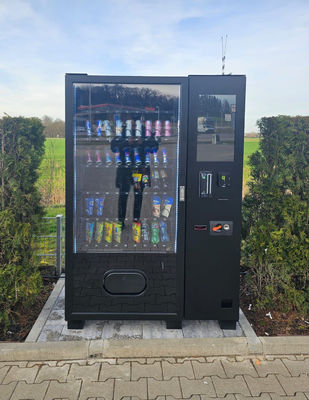 110-220V/50-60HZ Self Service Vending Machines W1280mm*D830mm*H1930mm Defogging Glass Door