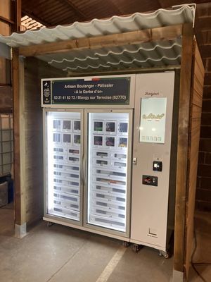 Custom Cooling Locker 24H Outdoor Bread Vending Machine For Cakes Pies Desserts With Card Reader