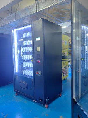High Capacity Outdoor Combo Vending Machine With Weatherproof House Street Food Drinks Vending Machine