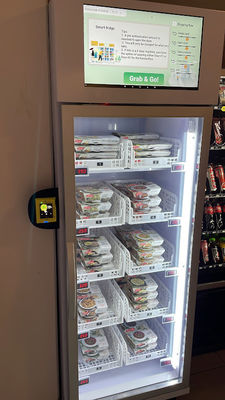 Smart Fridge Vending Machine For Frozen Products Ice Cream Ice Cubes Adjustable Temperature Range Remote Operation