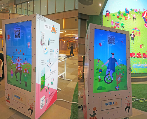 55 Inch Touch Screen food Vending Machine Eye Catching High Tech with smart system