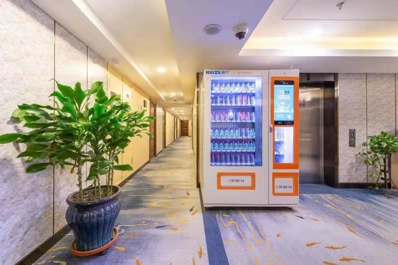 Double Layer Glass Automatic Vending Machine LED Lighting For Brilliant Merchandising, Beverage Vending Machine, Micron