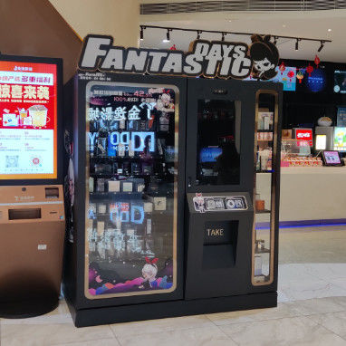 Internet 4G / WIFI / LAN Customize Vending Machine Capacity 7 Floors* 12 Slots No Refrigeration System