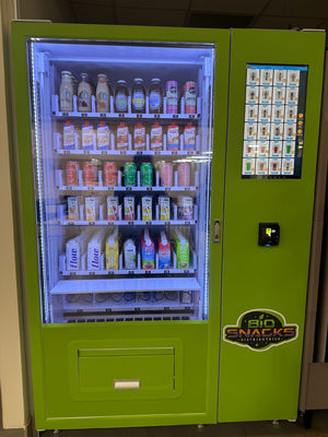21.5 Inch Touch Screen Zoo Vending Machine For Quick Service And 270-540 Pcs Capacity